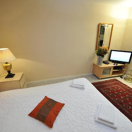 European Union Flat * بروكسل