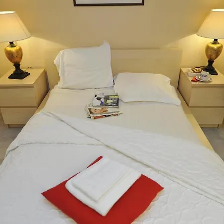 European Union Flat شقة بروكسل