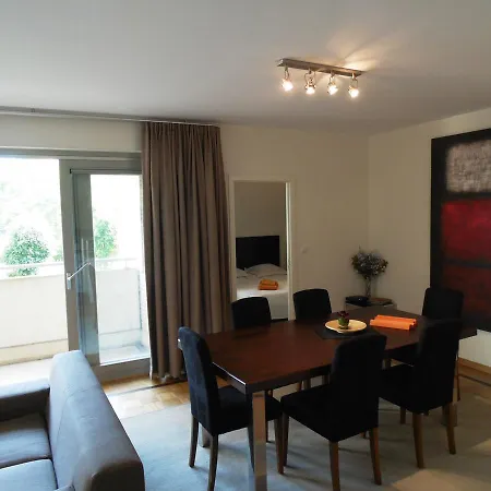 Eu Parliament's - Family Suites 4p
