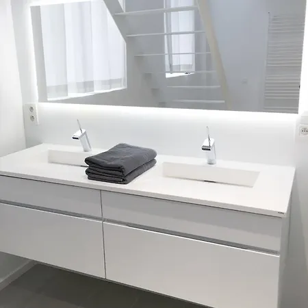 Lägenhet White 2