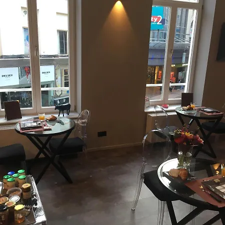 فندق مبيت وإفطار In One
