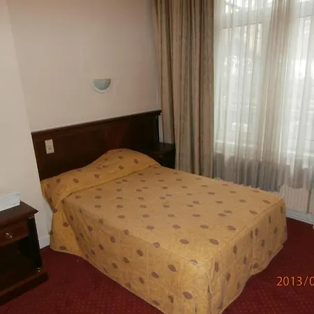 L'auberge Autrichienne מלון 2*
