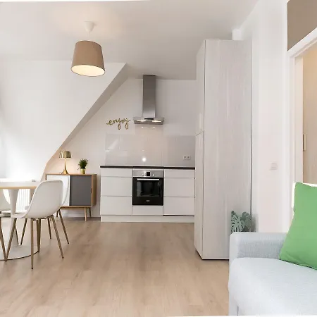 Michel Ange Halldis Apartamento Bruselas