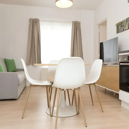 Michel Ange Halldis Apartment