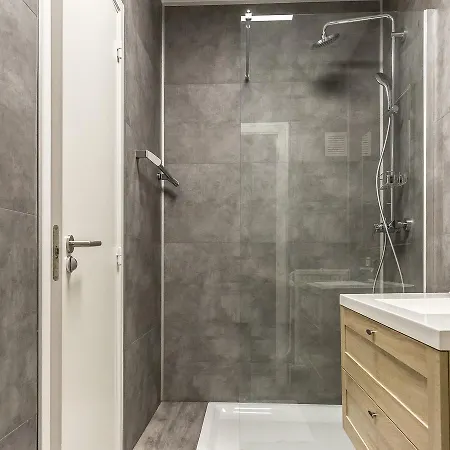 Apartment Michel Ange Halldis