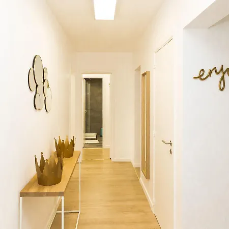 Michel Ange Halldis Apartamento