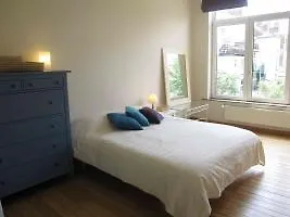 Livourne -  1 Bedroom Apartment, 1st Floor * בריסל