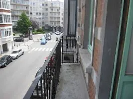 Livourne -  1 Bedroom Apartment, 1st Floor מלון בריסל