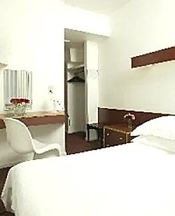 Hotell Queen Anne 3*