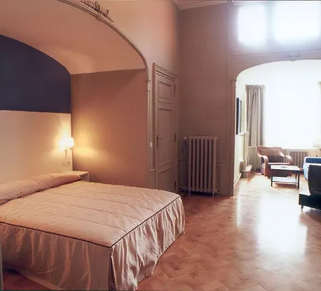 Mas Eu Apartahotel 4*