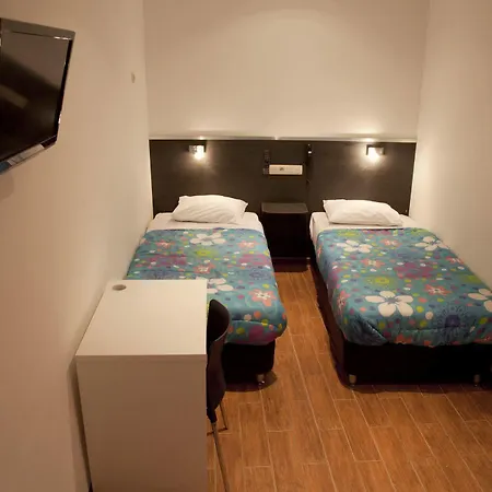 Hotell Barry 2*