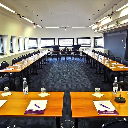 Citadines Toison D'or 3*