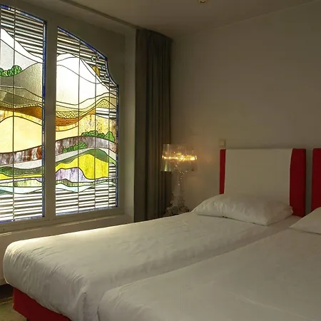Monty Small Design Otel