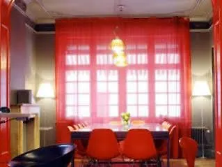 Otel Monty Small Design