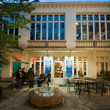 ホステル Hi Jacques Brel