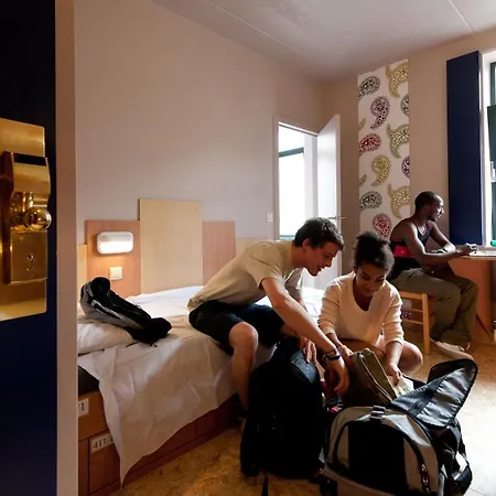Hostel Sleep Well Youth