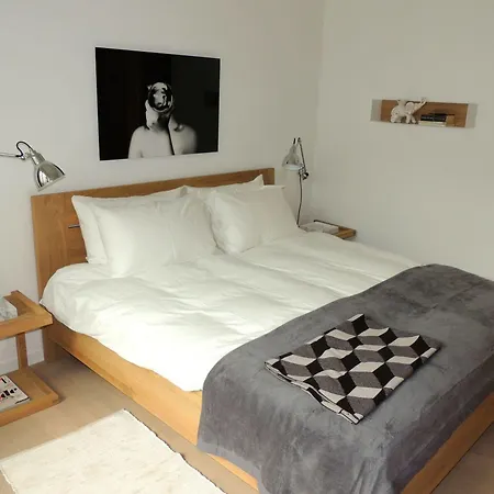 Chambon Suites アパートホテル 2*
