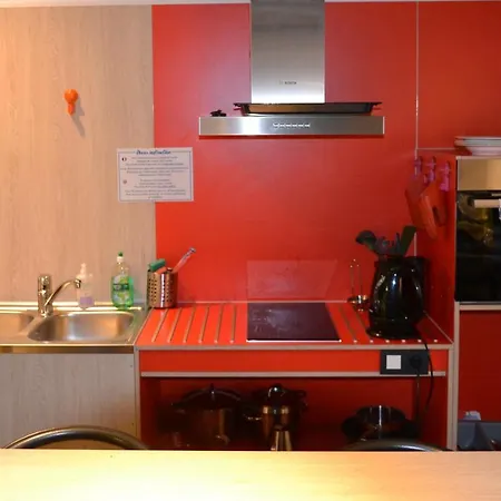 Хостел Sleep Well Youth Брюссель