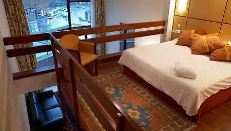 B-aparthotel Montgomery Aparthotel 4*