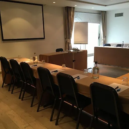 Gosset Hotel