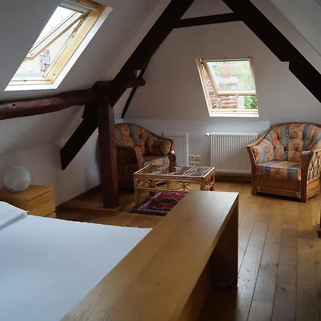 The Captaincy Bruksela