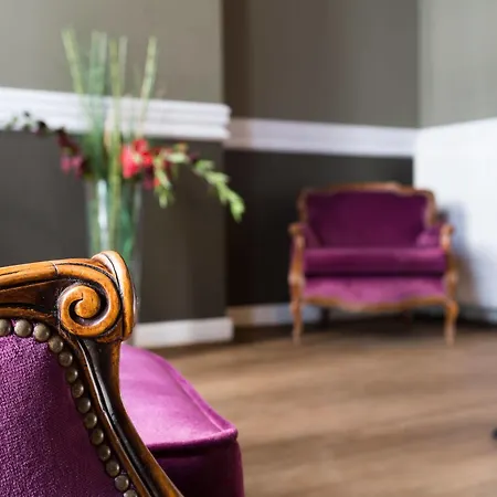 Downtown Bxl Bed & Breakfast