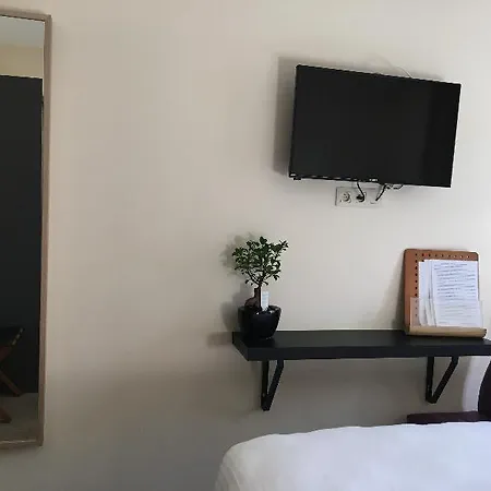 Slina Hotel
