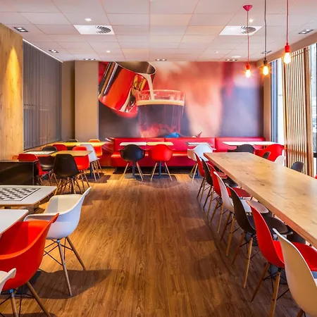 Ibis Centre 3* בריסל