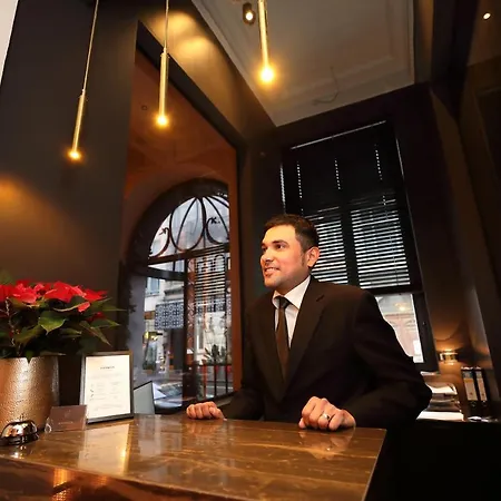 Harmon House - & Hotel Bruselas