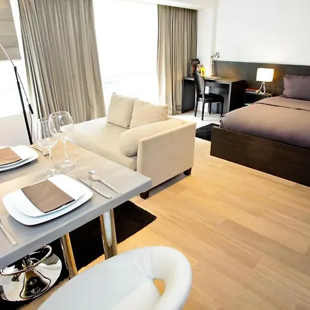 Flat Moliere Daire