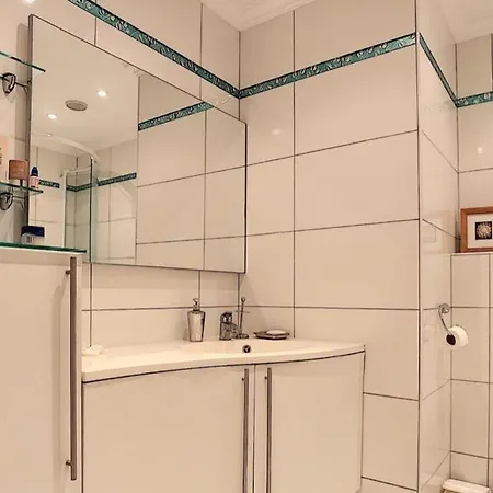 Bright Sunny Residence - Brussels Schaerbeek Βρυξέλλες