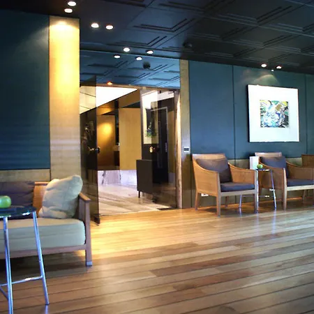 322 Lambermont Hotel