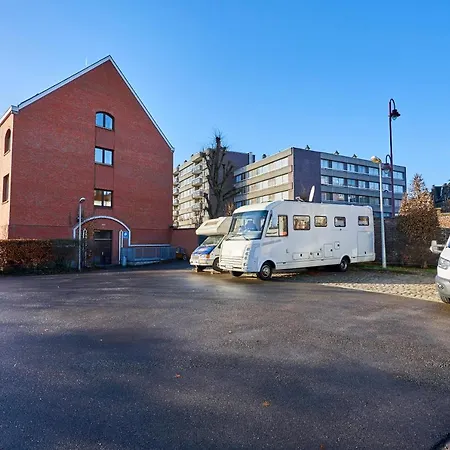 Hi Generation Europe Hostel *