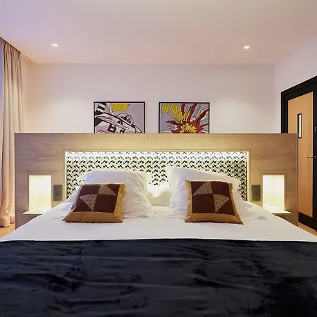 124 Bed & Breakfast 4*