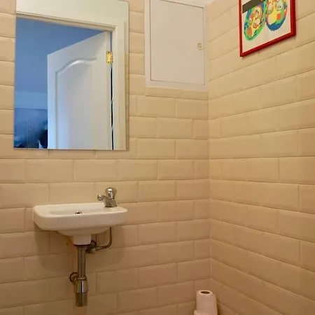 Unit 8 - Charming Loft Apt. Near Avenue Louise Free Parking Апартаменты Брюссель