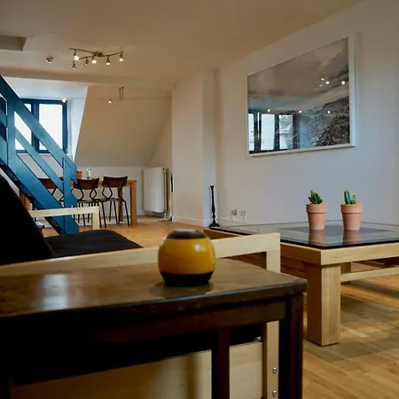 Unit 8 - Charming Loft Apt. Near Avenue Louise Free Parking Апартаменты