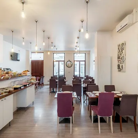 Beverly Hills Hotel 3*