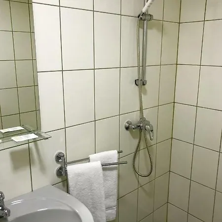 Hotell Bentley New 3*