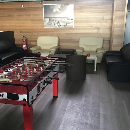Hostel Des 3 Fontaines *