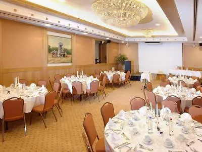 Le Châtelain 5*