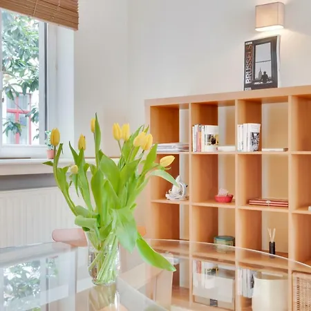 St Catherine Charming 1 Bedroom Central