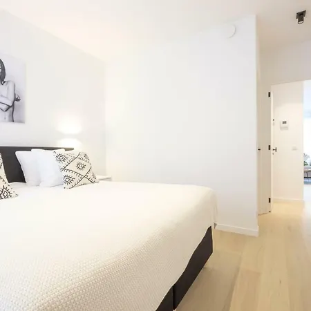 Artichic Apartment *