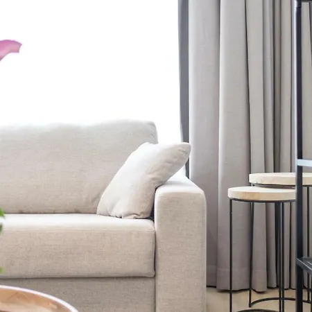 Artichic Apartment *