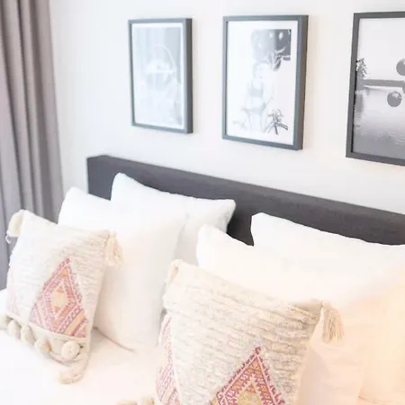 Artichic Apartment *