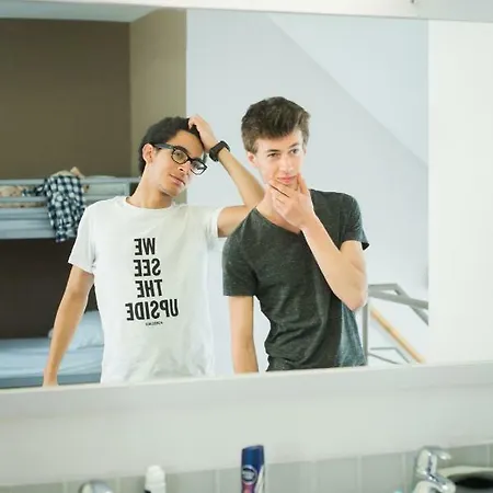 ホステル Hi Jacques Brel