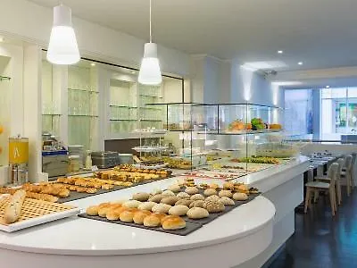 Nh Grand Place Arenberg Отель 4*