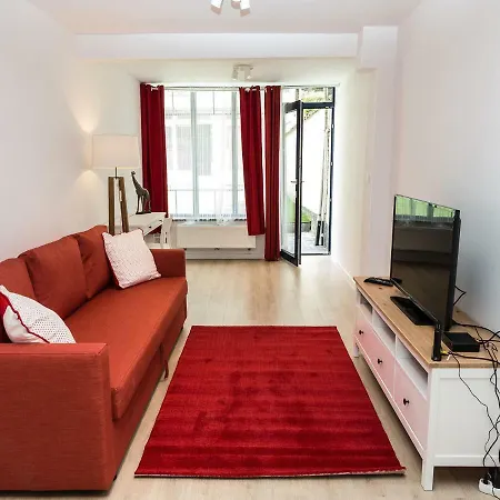 Lantsheere Halldis Apartment