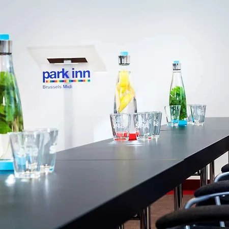 Park By Radisson Brussels Centre Midi 3*