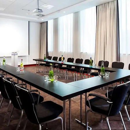 Park By Radisson Brussels Centre Midi Hotel 3*