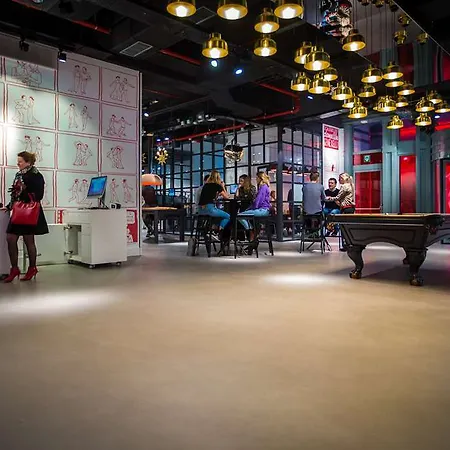 Ξενοδοχείο Radisson Red Brussels 4*